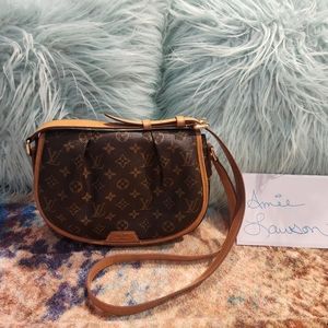 Louis Vuitton Menilmontant PM